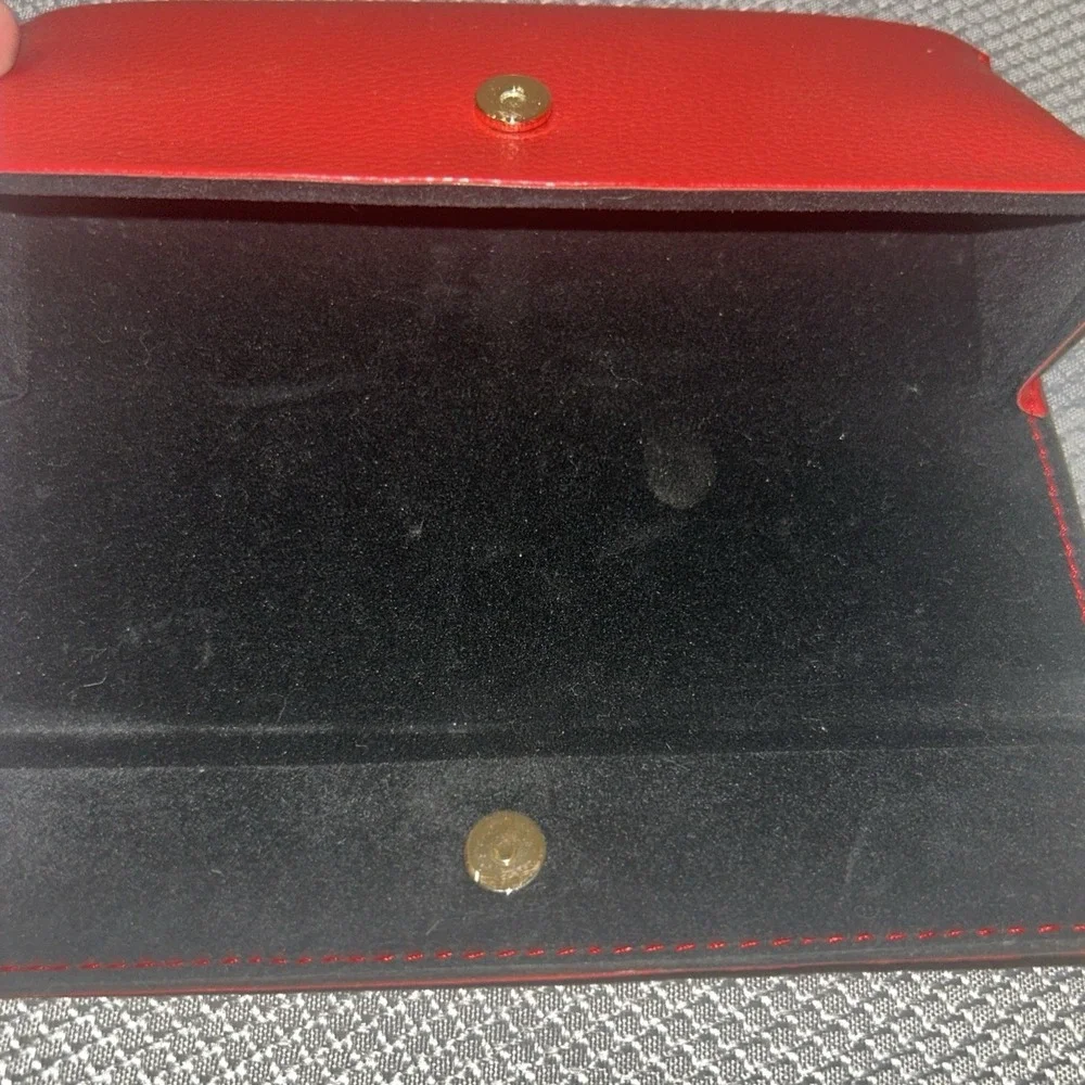Guess Red Faux Leather Eyeglass Case Soft Pouch Snap‎ Closure